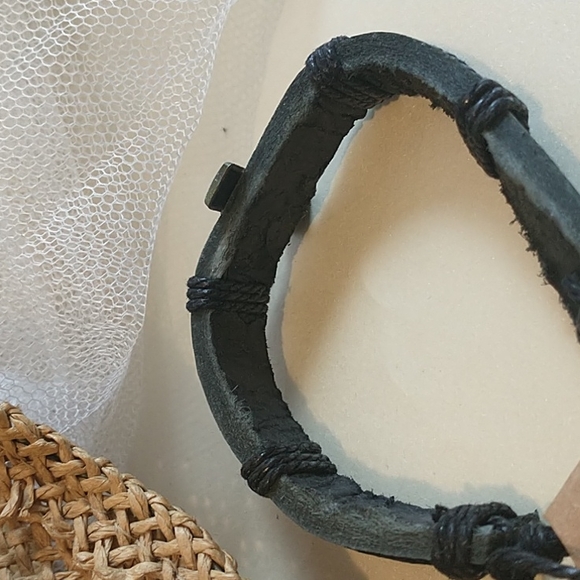 Genuine Leather Unisex Cross Bracelet! - Picture 3 of 6